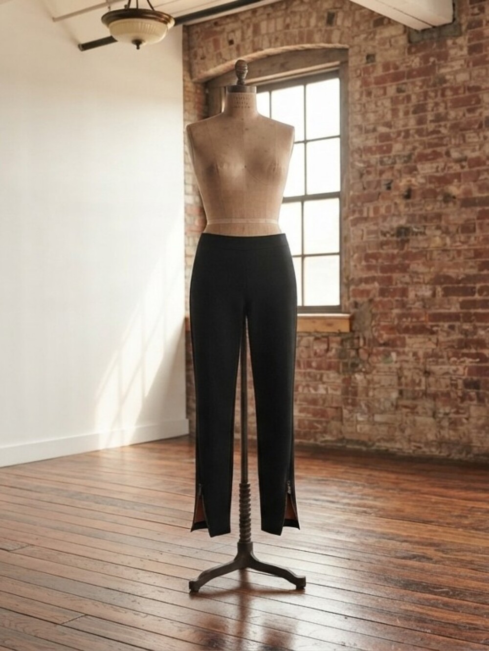Good American BLACK SCUBA Women's Ankle Zip Pants SIZE MEDIUM